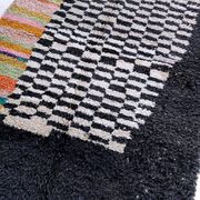 Handmade Moroccan rug, size 150 x 250 cm