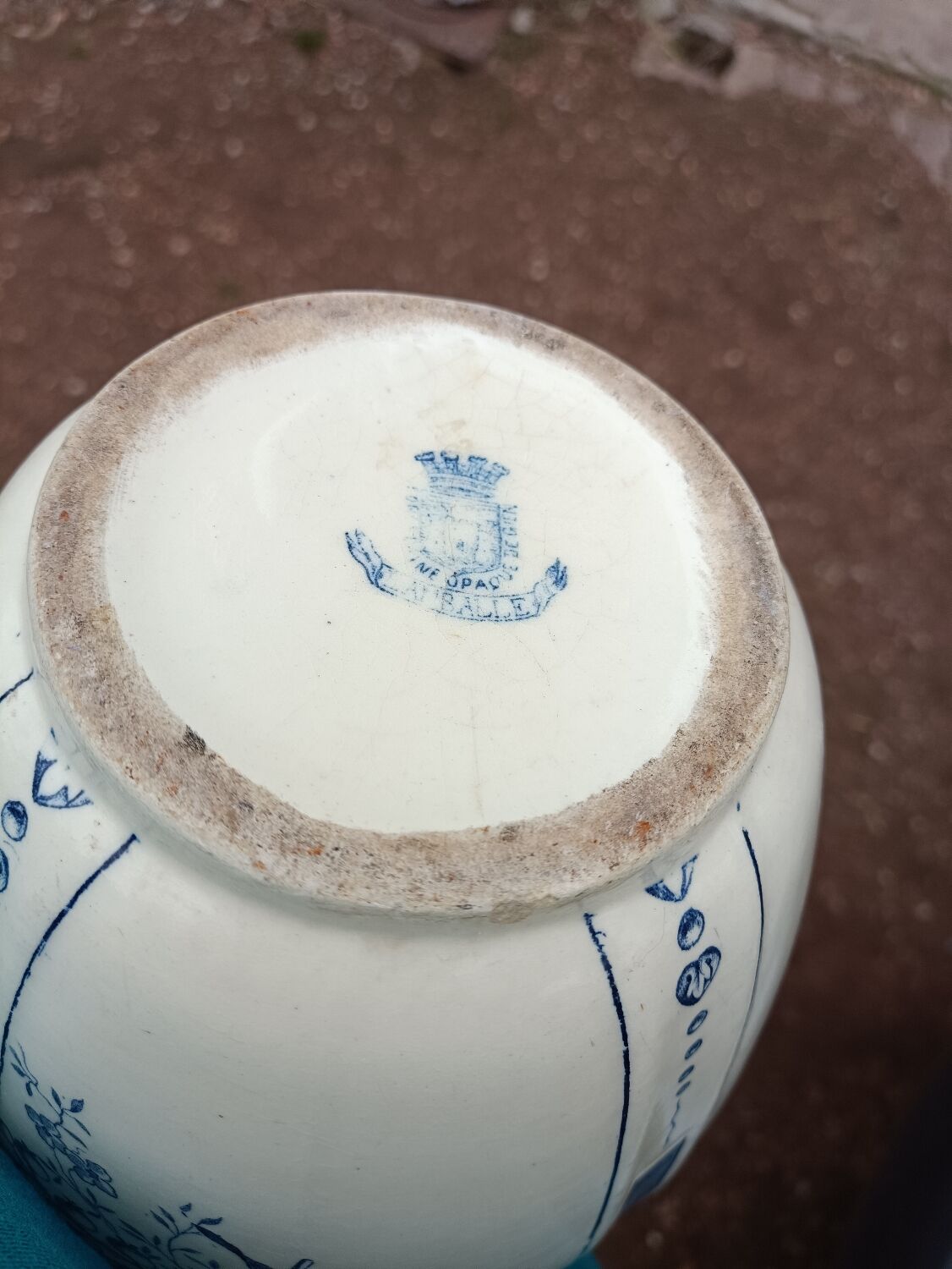 Pitcher Gien Lamballe