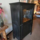 Wine cabinet