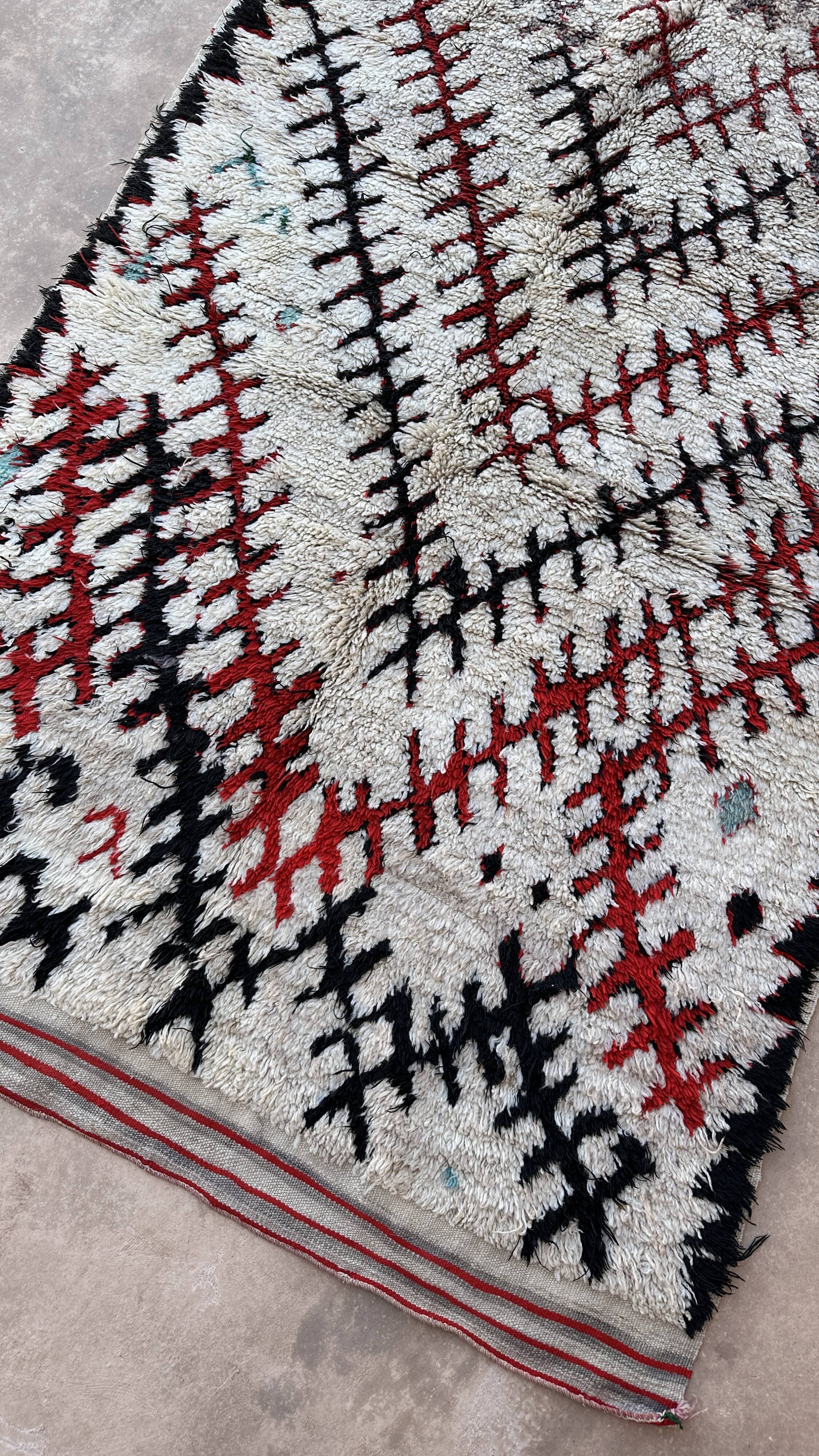 Moroccan Tqpis - 150 x 290 cm