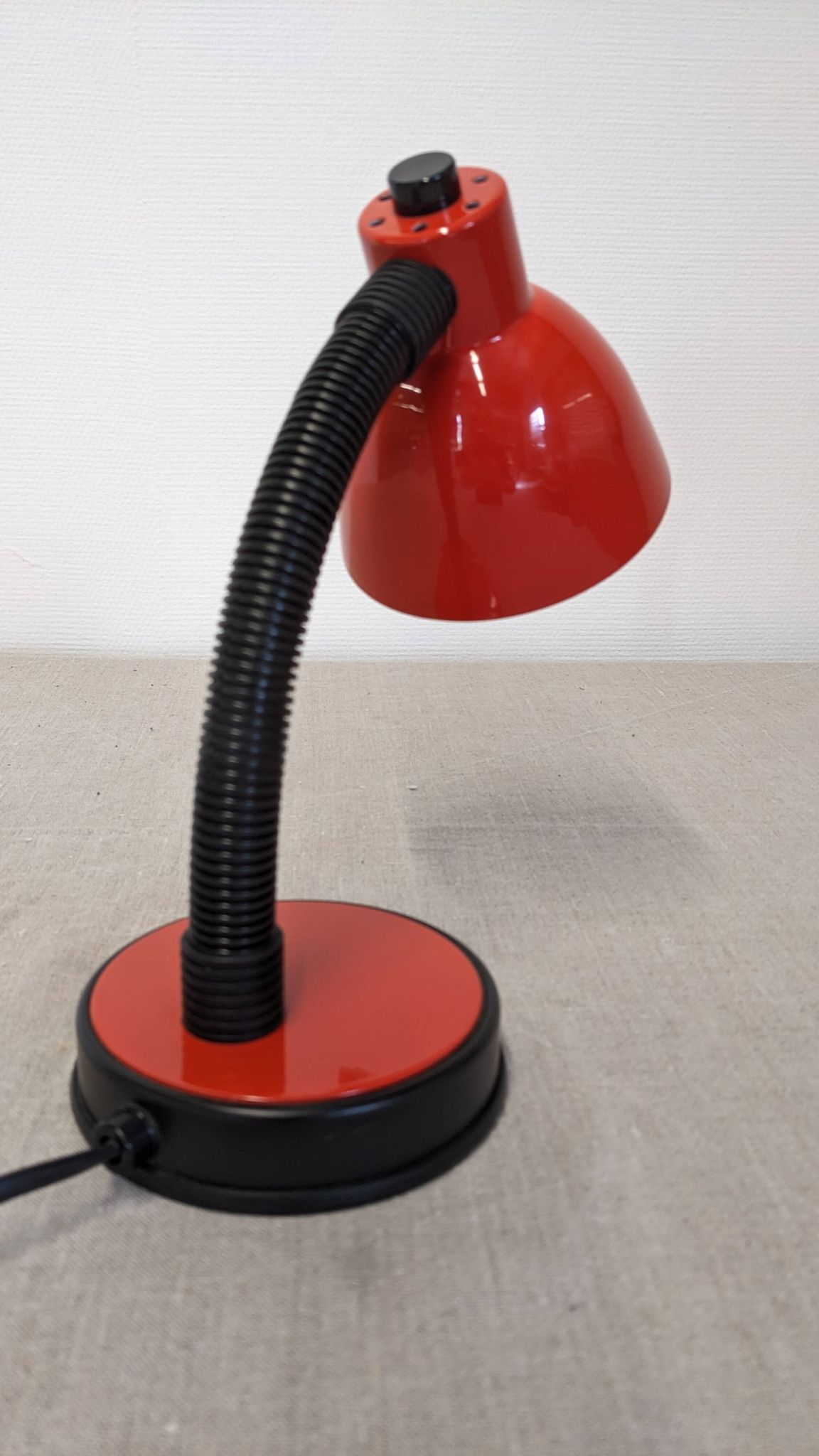 Articulated desk or bedside lamp by Veneta Lumi, Italy circa 1980.
