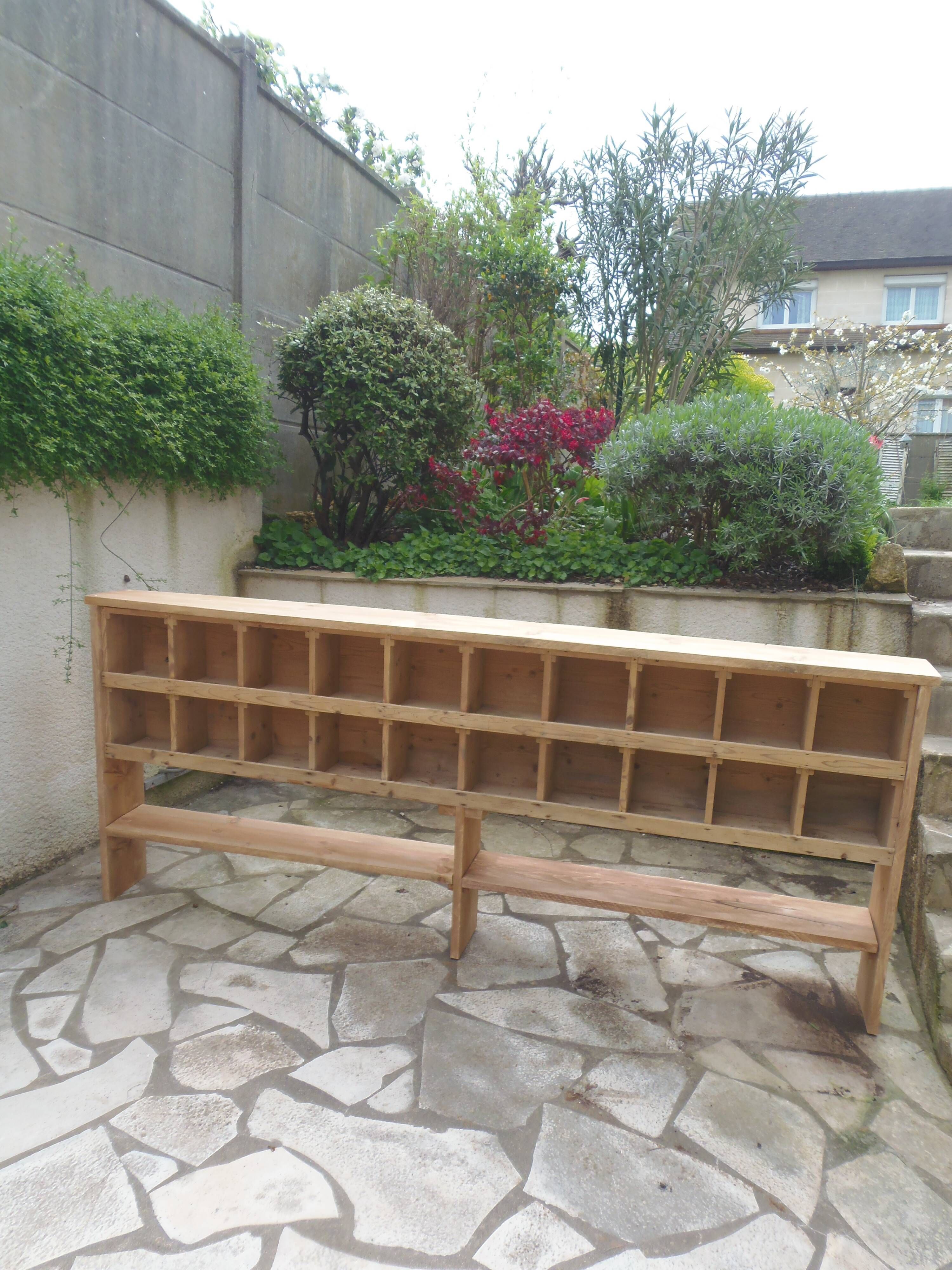 Vintage pitch pine craft furniture, 20 lockers, 2 mobile shelves