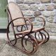Fauteuil rocking-chair cannage et bois courbé