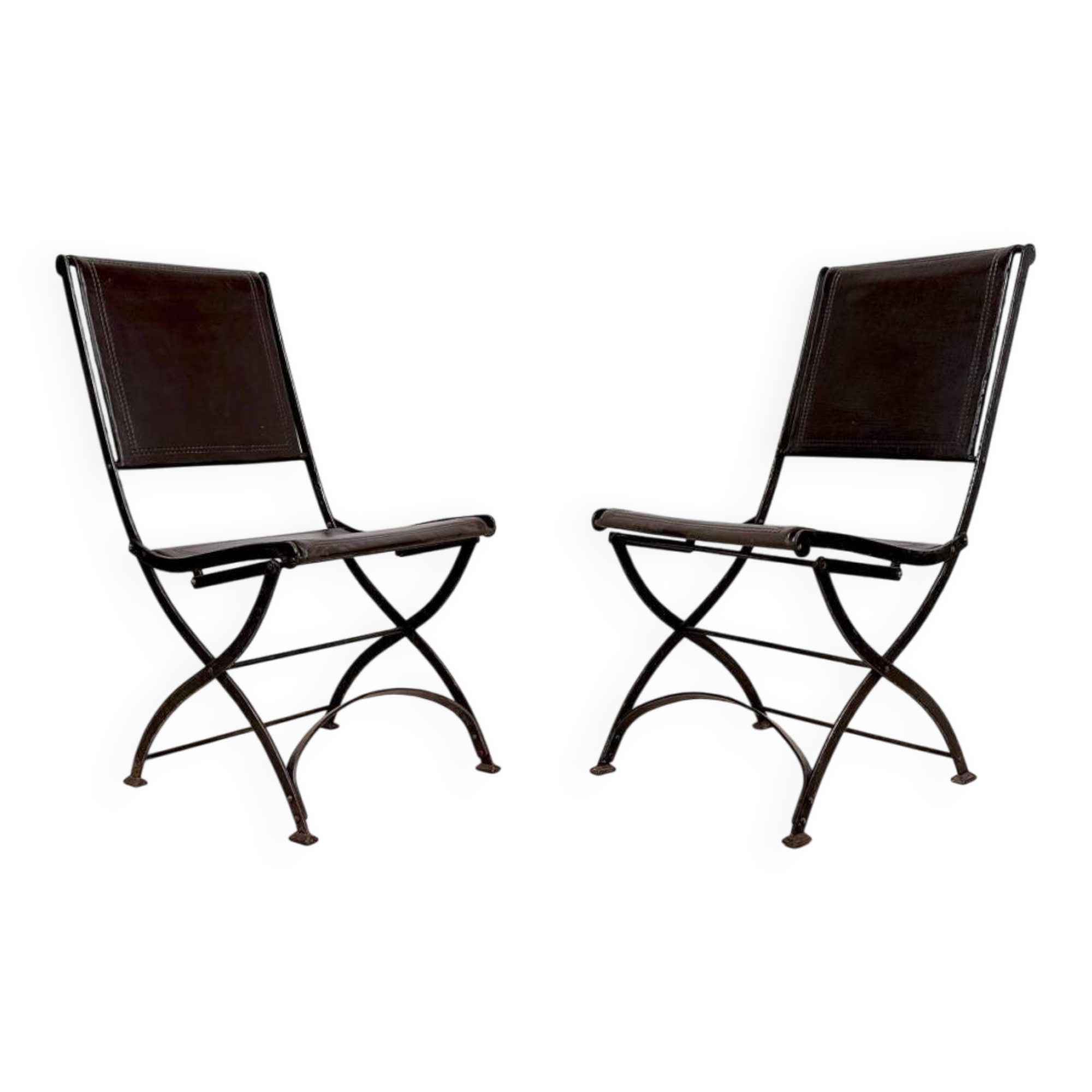 Ensemble de 2 chaises pliantes anciennes en fer forgé et cuir