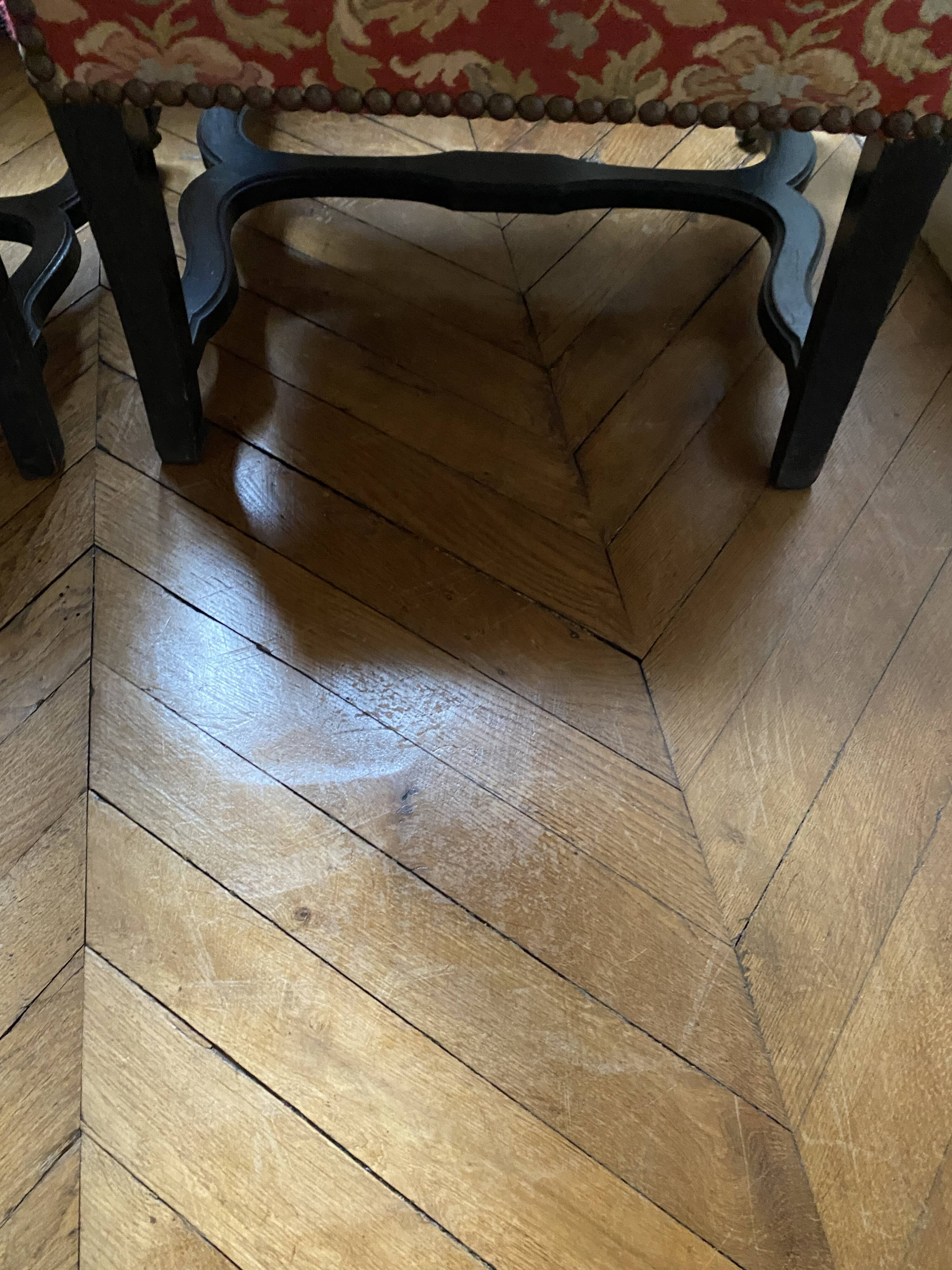 Napoleon III armchairs and chairs