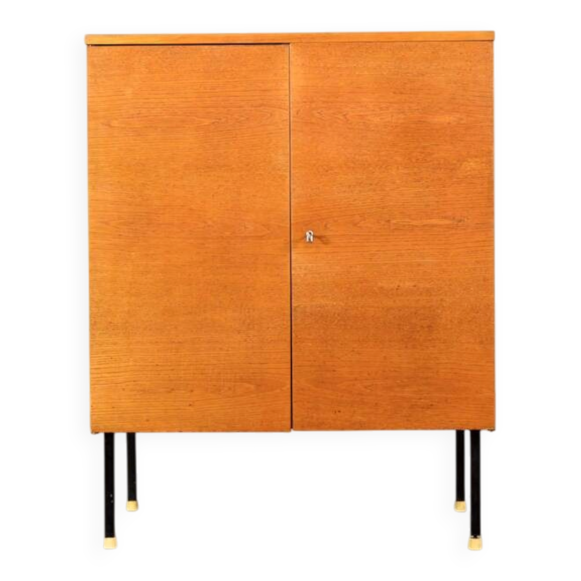 Modernist buffet