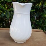 Pitcher in opaline