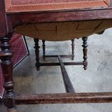 Ancienne banquette style Louis XVI en bois massif avec assise et dossier tissés