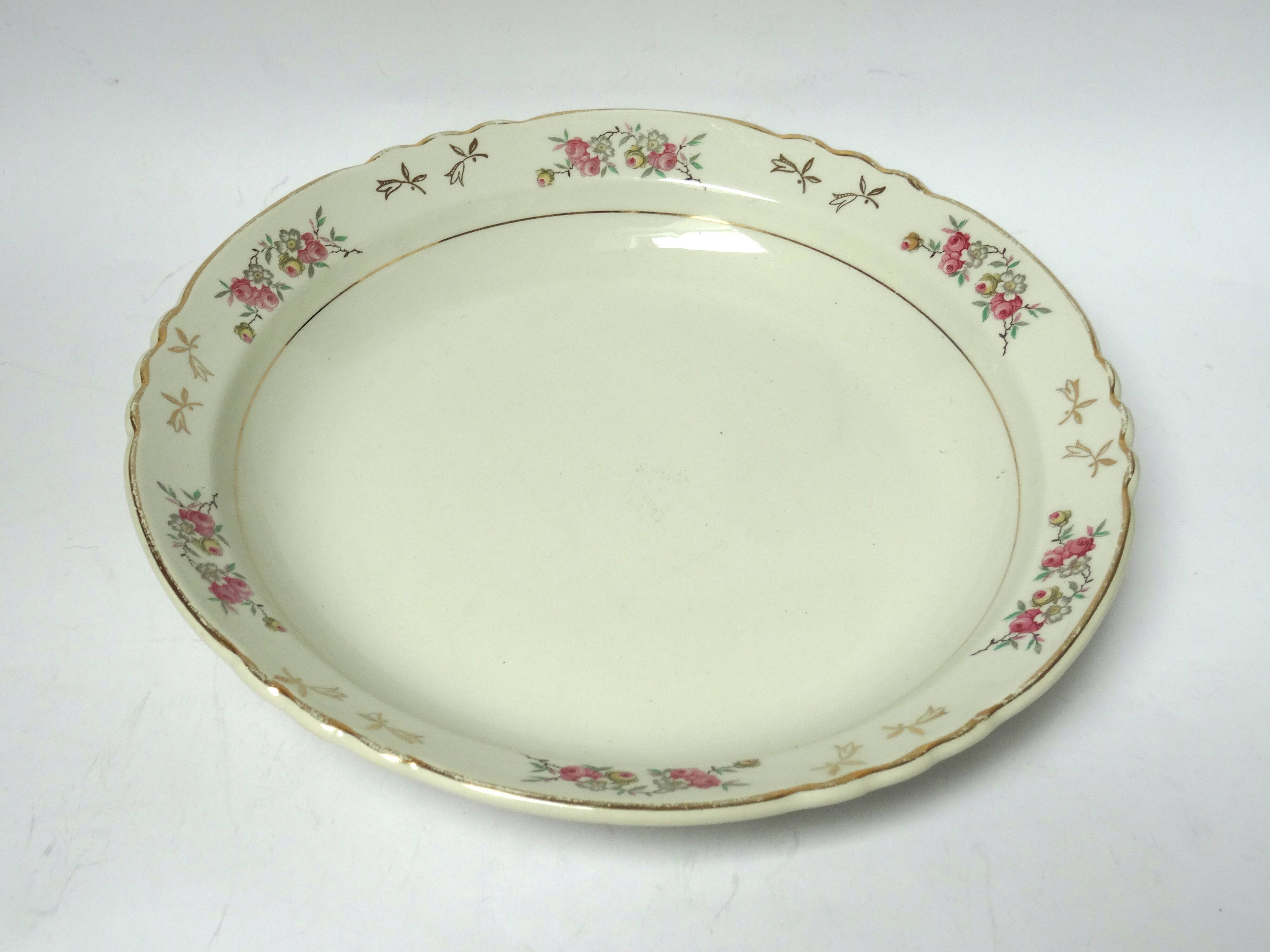 Hollow round dish Moulin des Loups