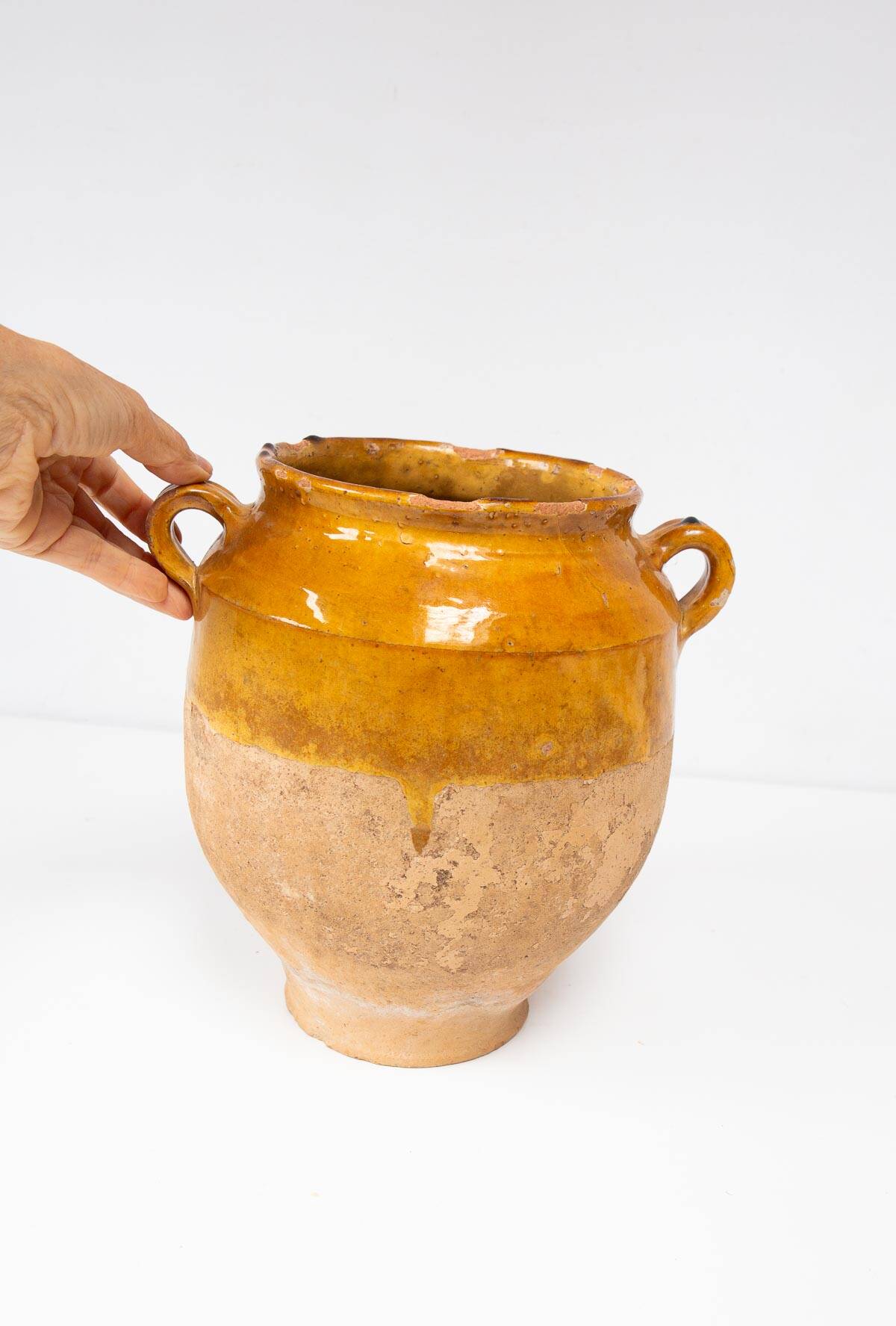 Antique yellow enamel confit pot from the 19th century