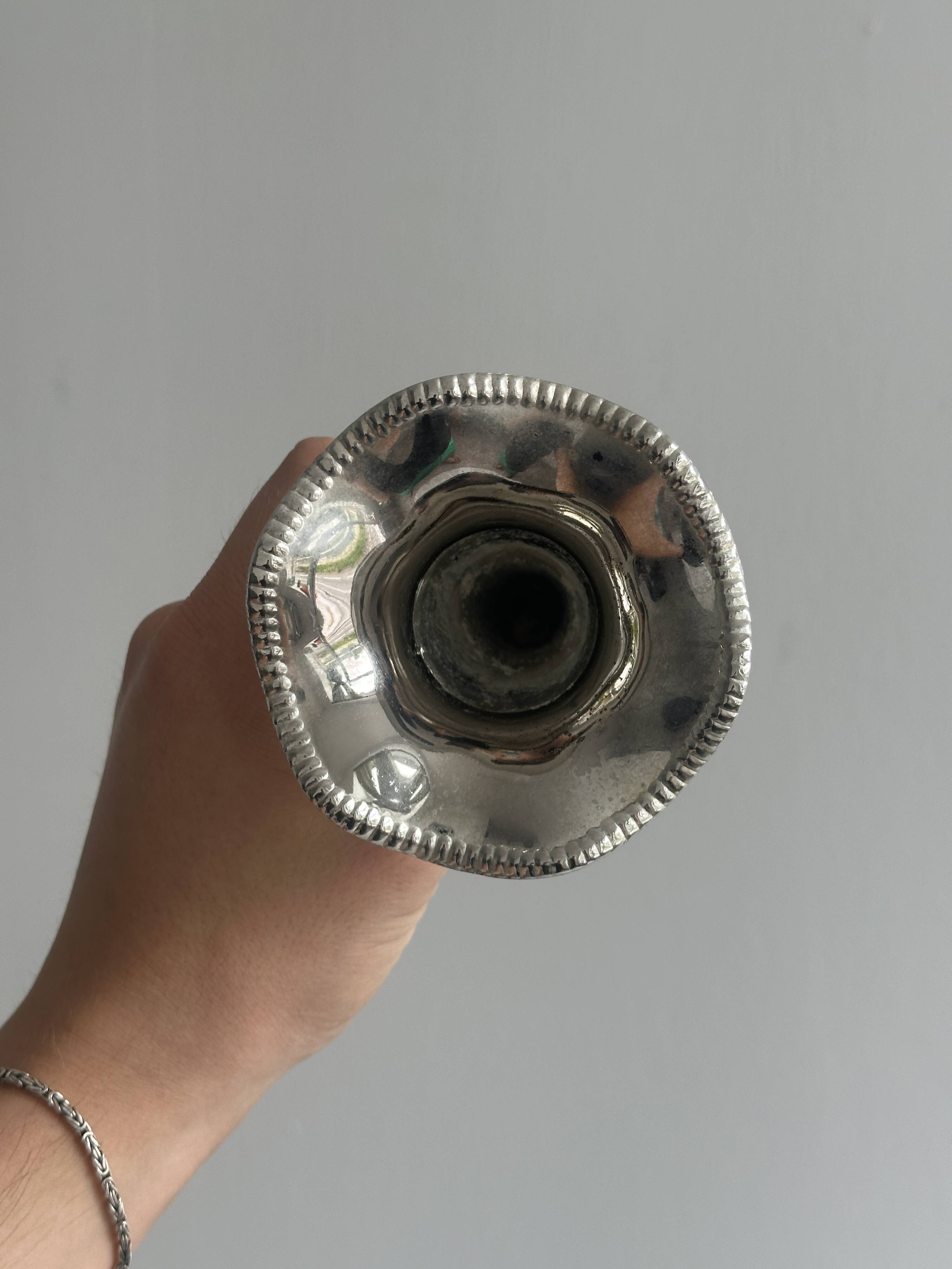 Metal single-flower vase