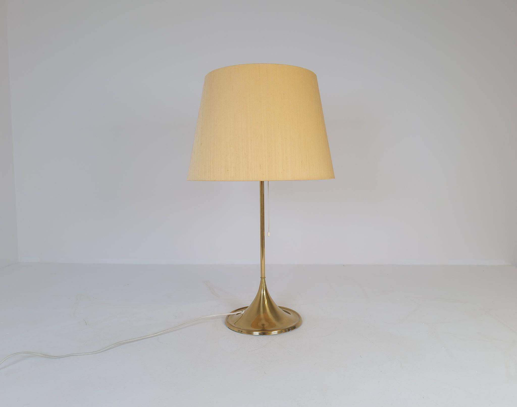 Midcentury Table Lamp Bergboms B-024, 1960s, Sweden
