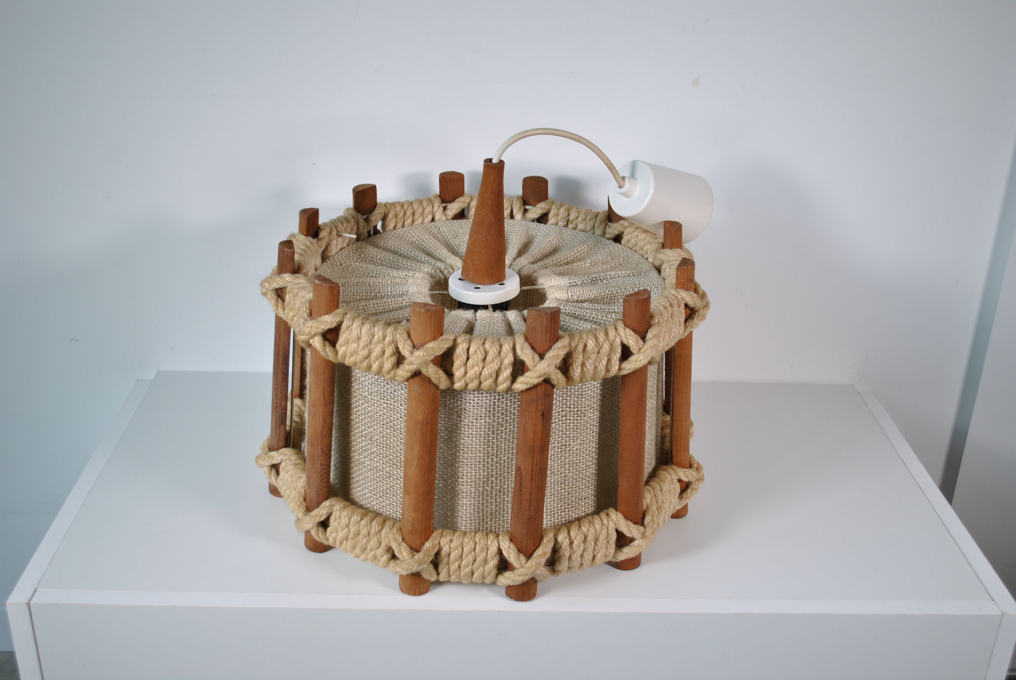 Suspension in rope and wood 1970