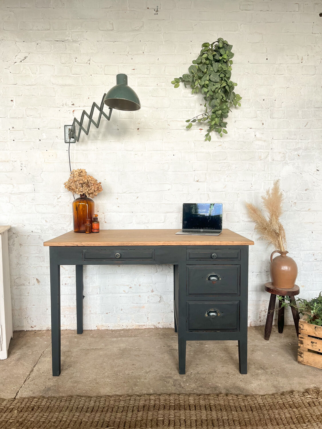 Former workstation office