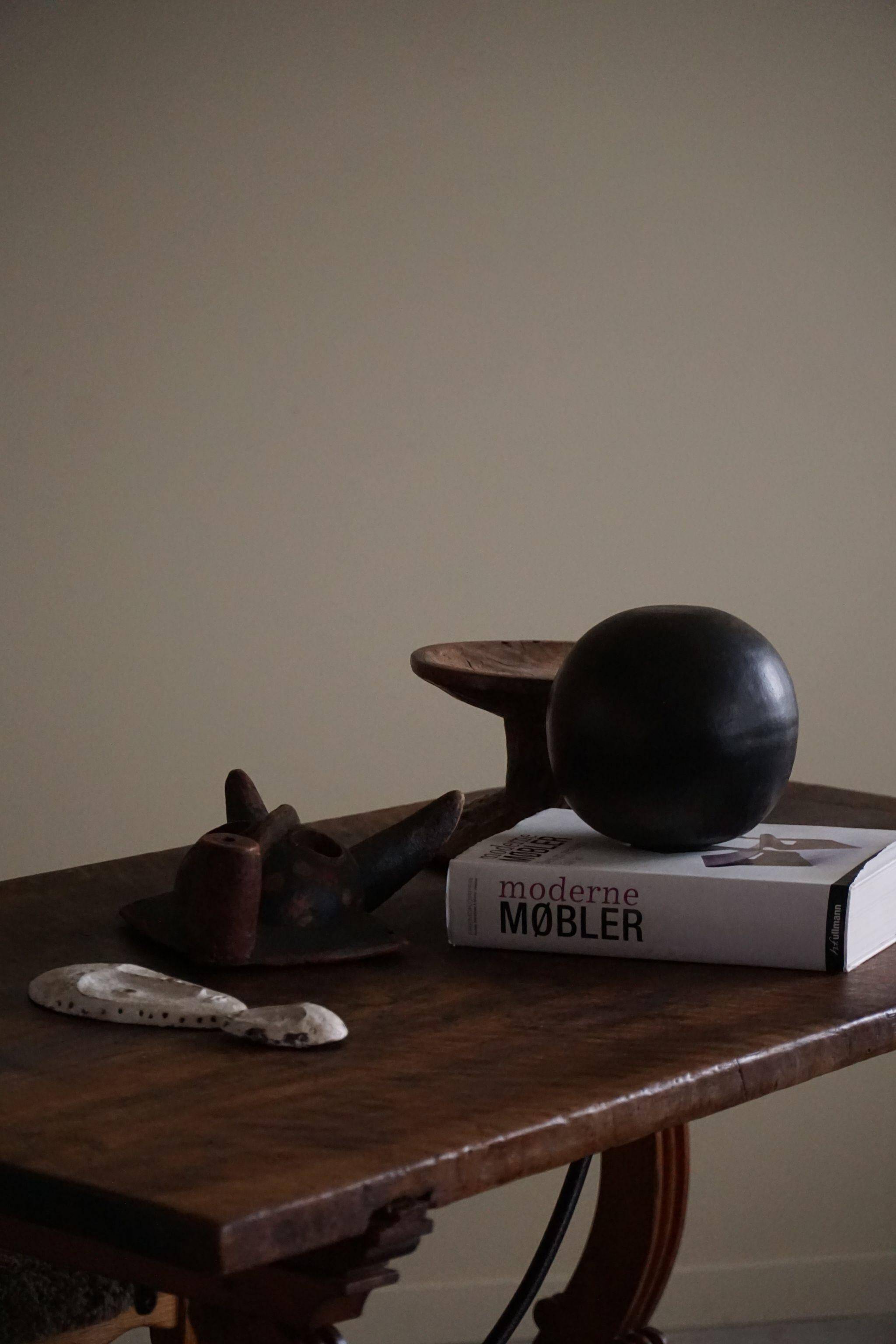 Brutalist table in antique Spanish solid oak and wrought iron, 19th century.