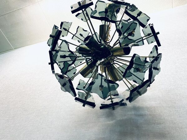 Verre de Murano italien Spoutnik, verre fumé et métal, années 1960