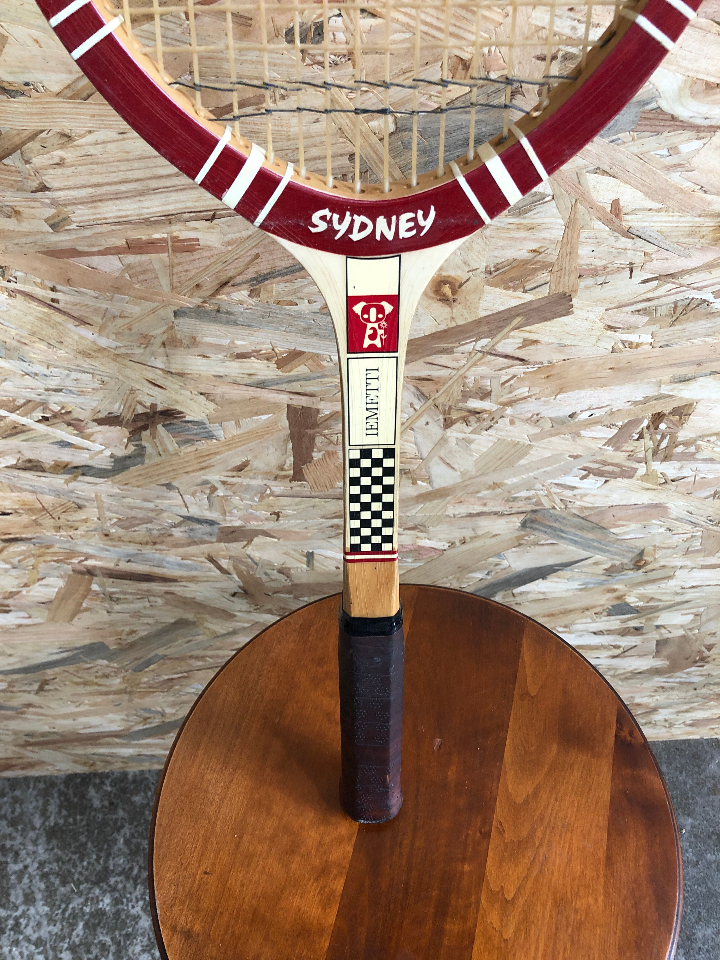 Old tennis racket sydney iemeh