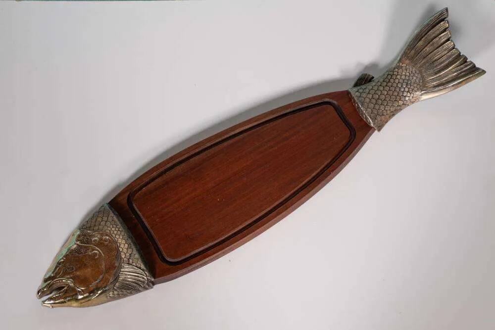 Vintage wooden presentation platter, fish platter.