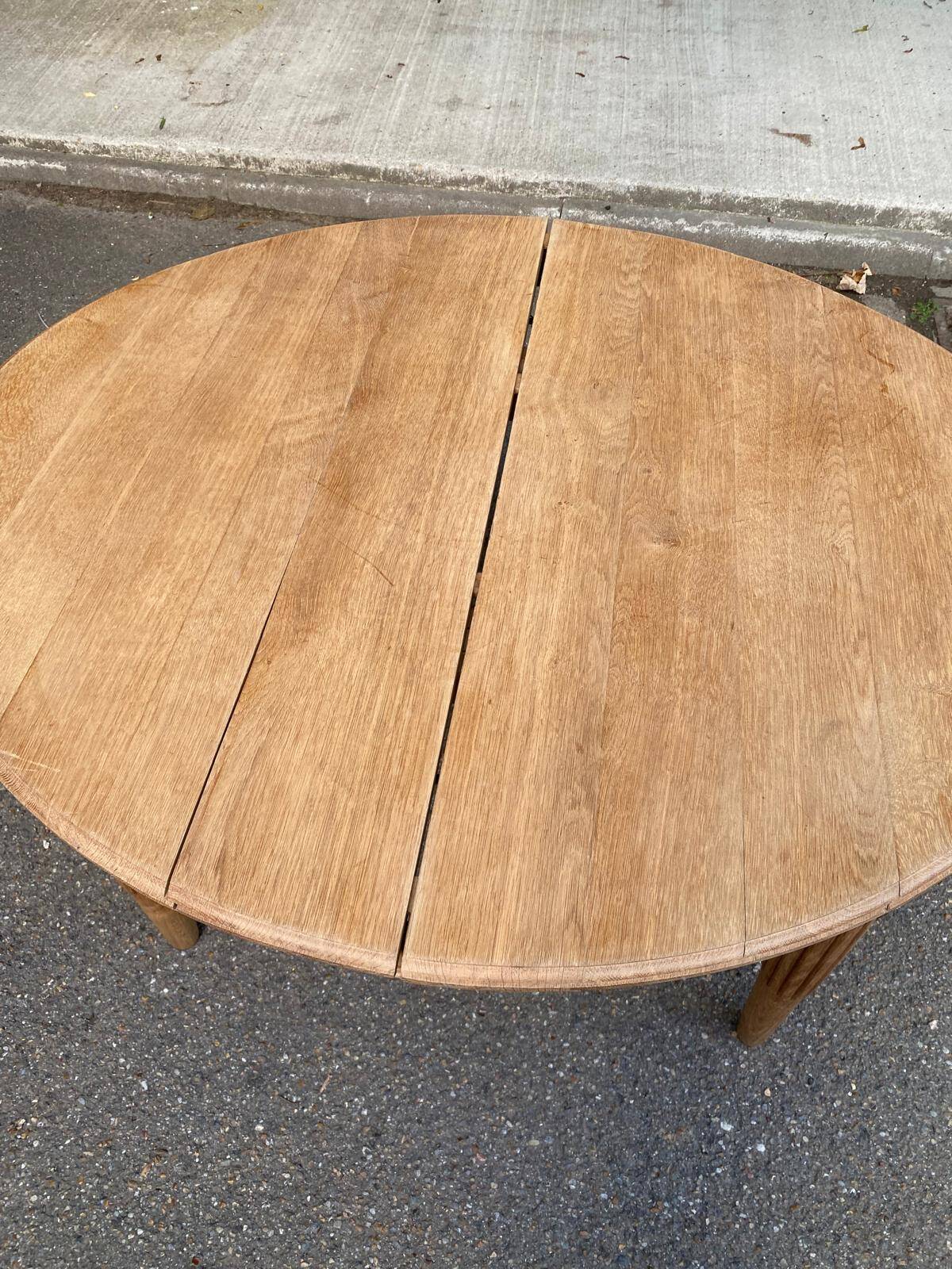 Table à manger art déco ronde extensible rénové en bois brut 1950 225cm