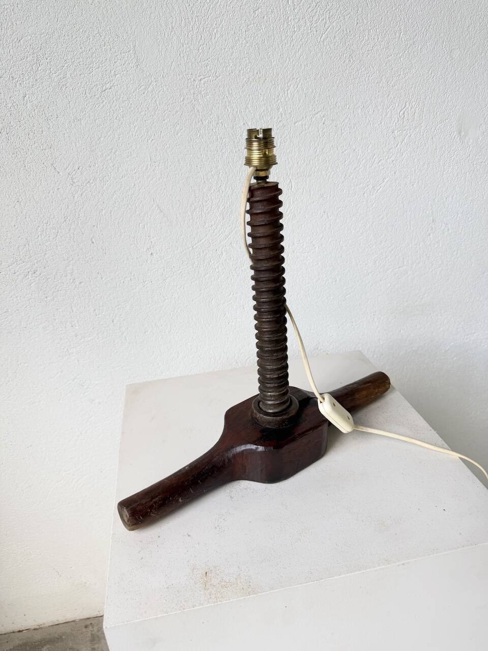 Lampe de table brutaliste artisanale 1950