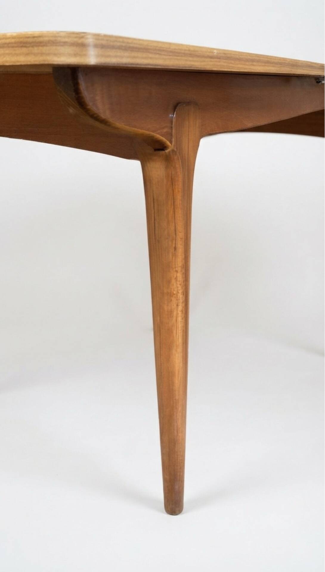 Table de salle à manger scandinave