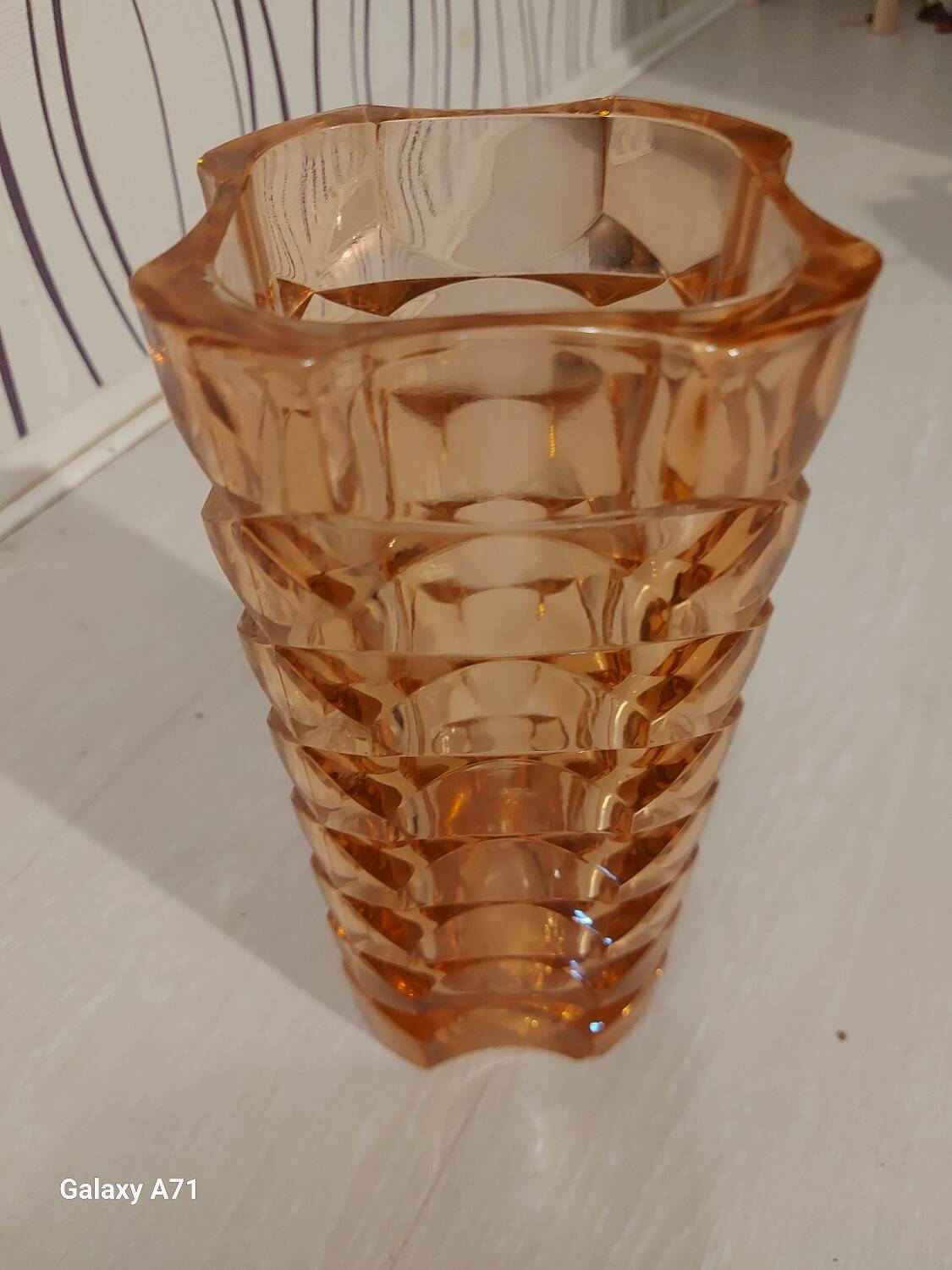 Art Deco vase in amber molded glass