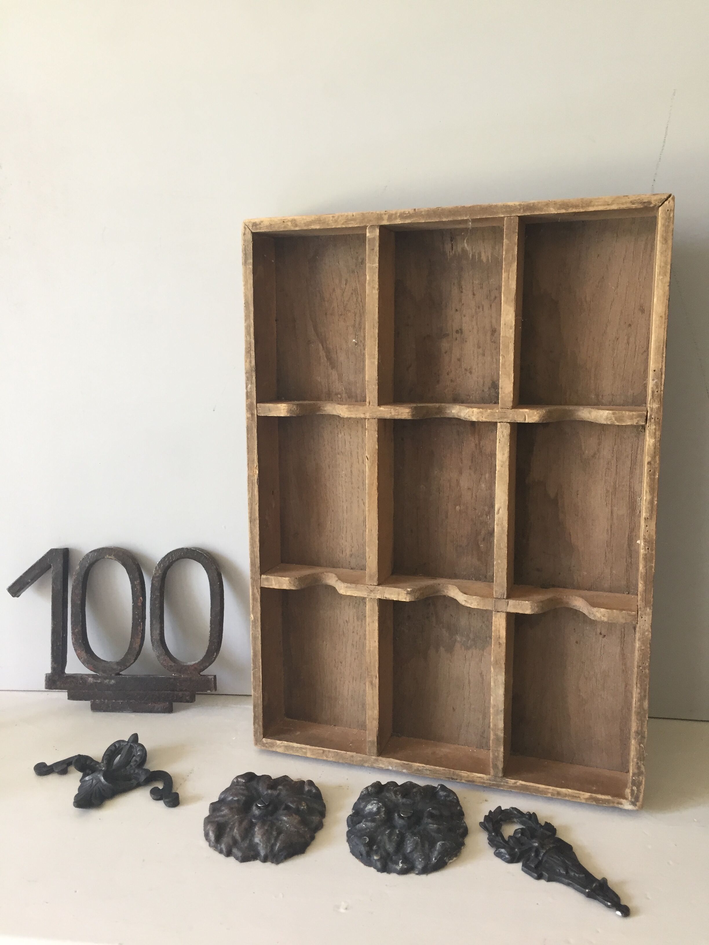 Workshop with 9 compartments locker