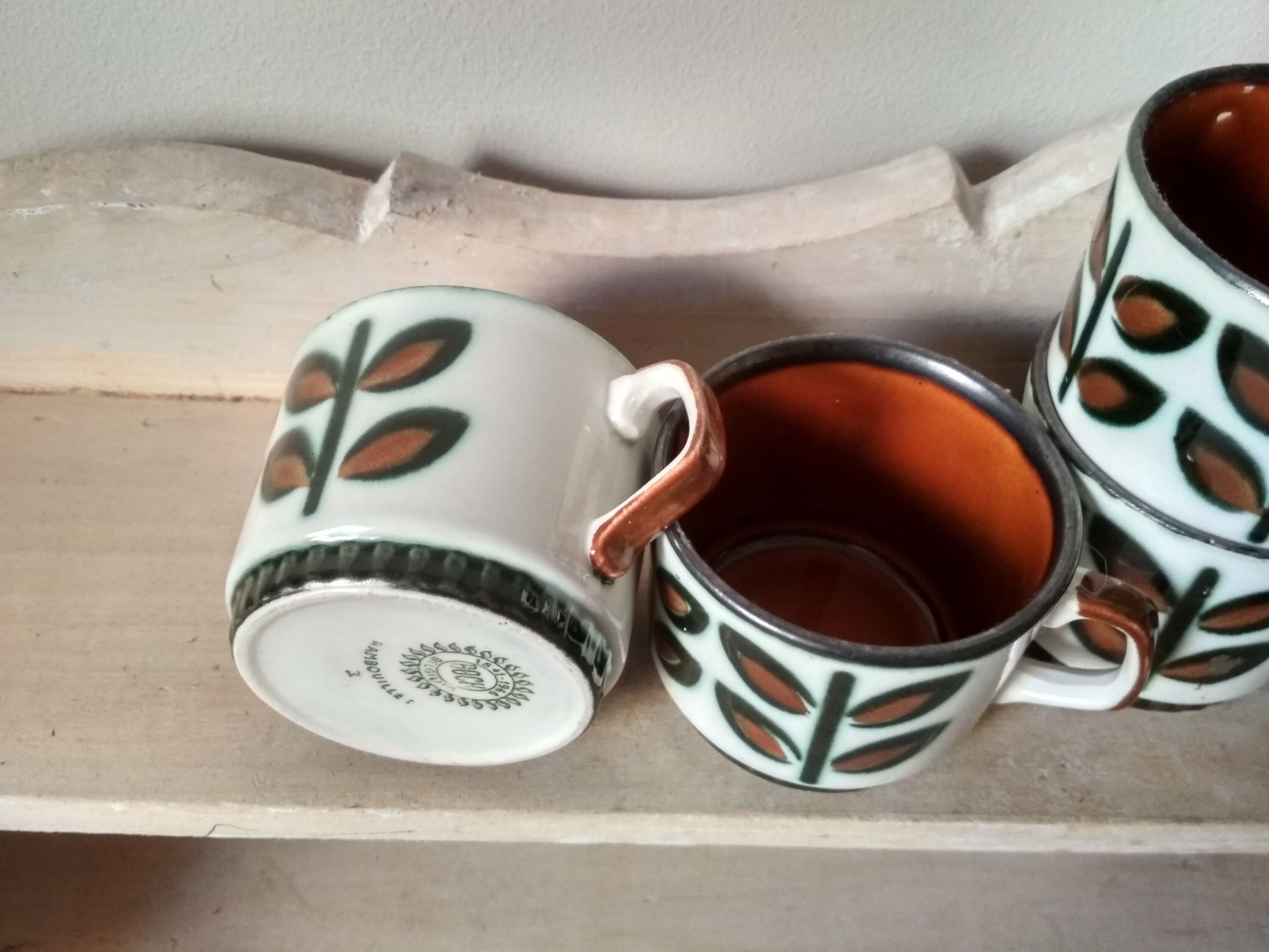 Set of 6 tea or coffee cups, ceramic Boch series Rambouillet in the 1960