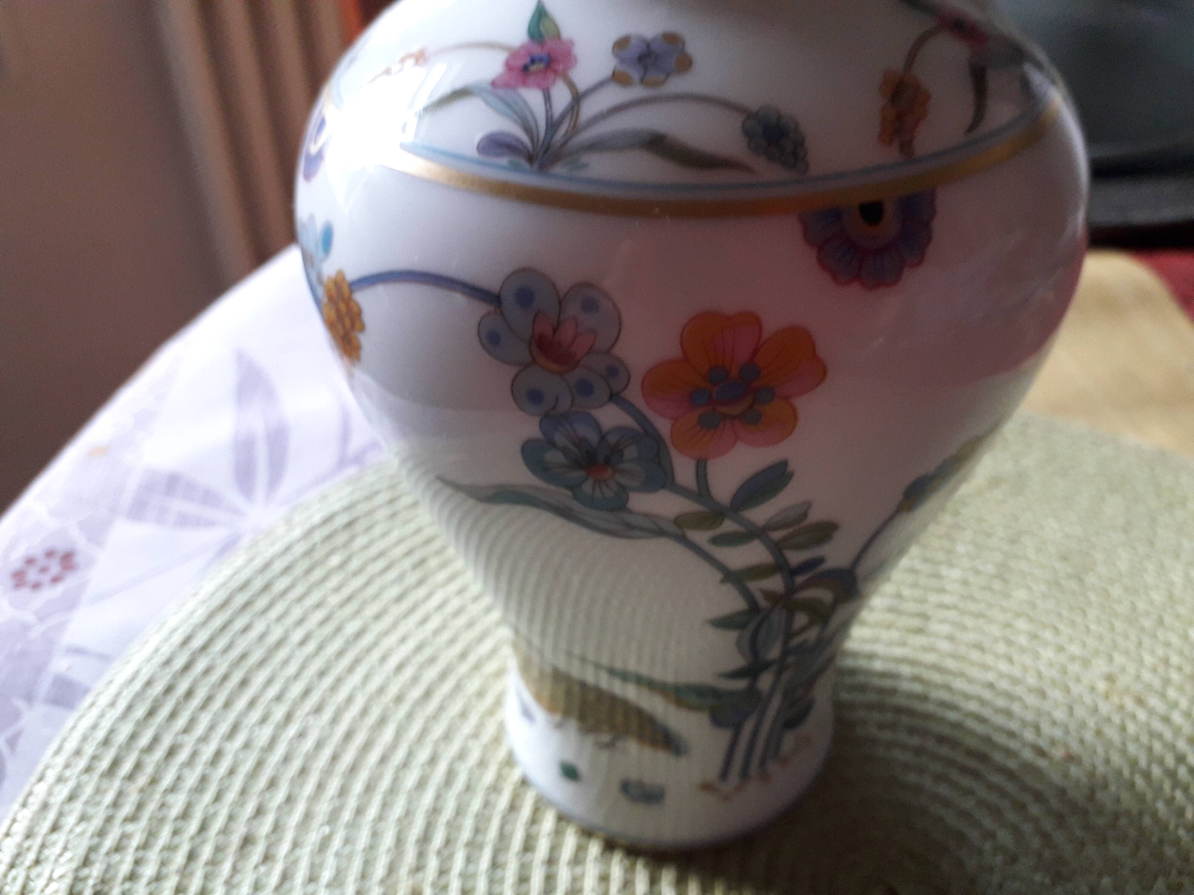 Splendid Haviland porcelain vase