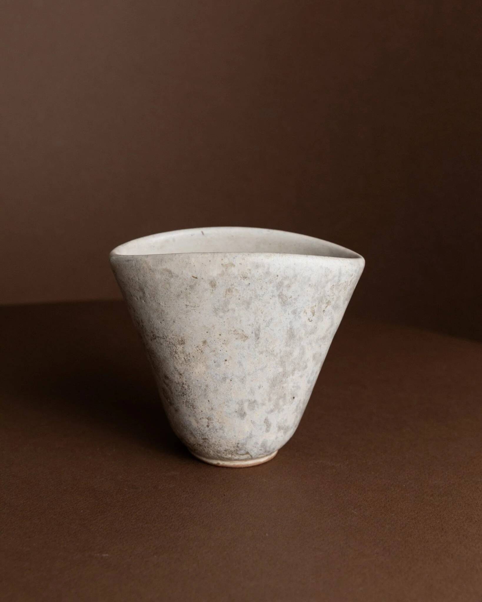 Vintage ceramic vase by Gerhard Meisel – pale off-white grey stoneware, handmade 1950s Stahnsdorf