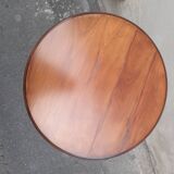 Folding coffee table