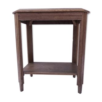 Console with cutaways
