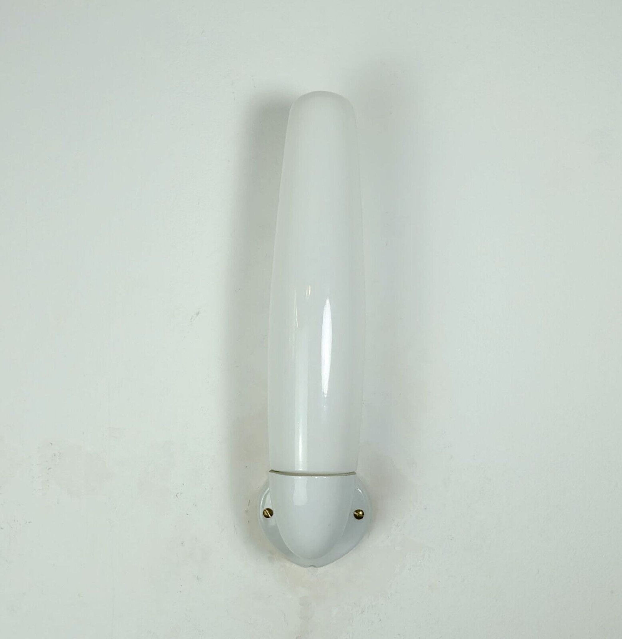 Applique Wilhelm Wagenfeld lampe de salle de bain Lindner 1955