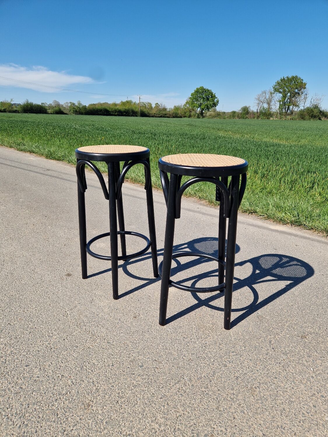 Set of 2 rattan bar stools