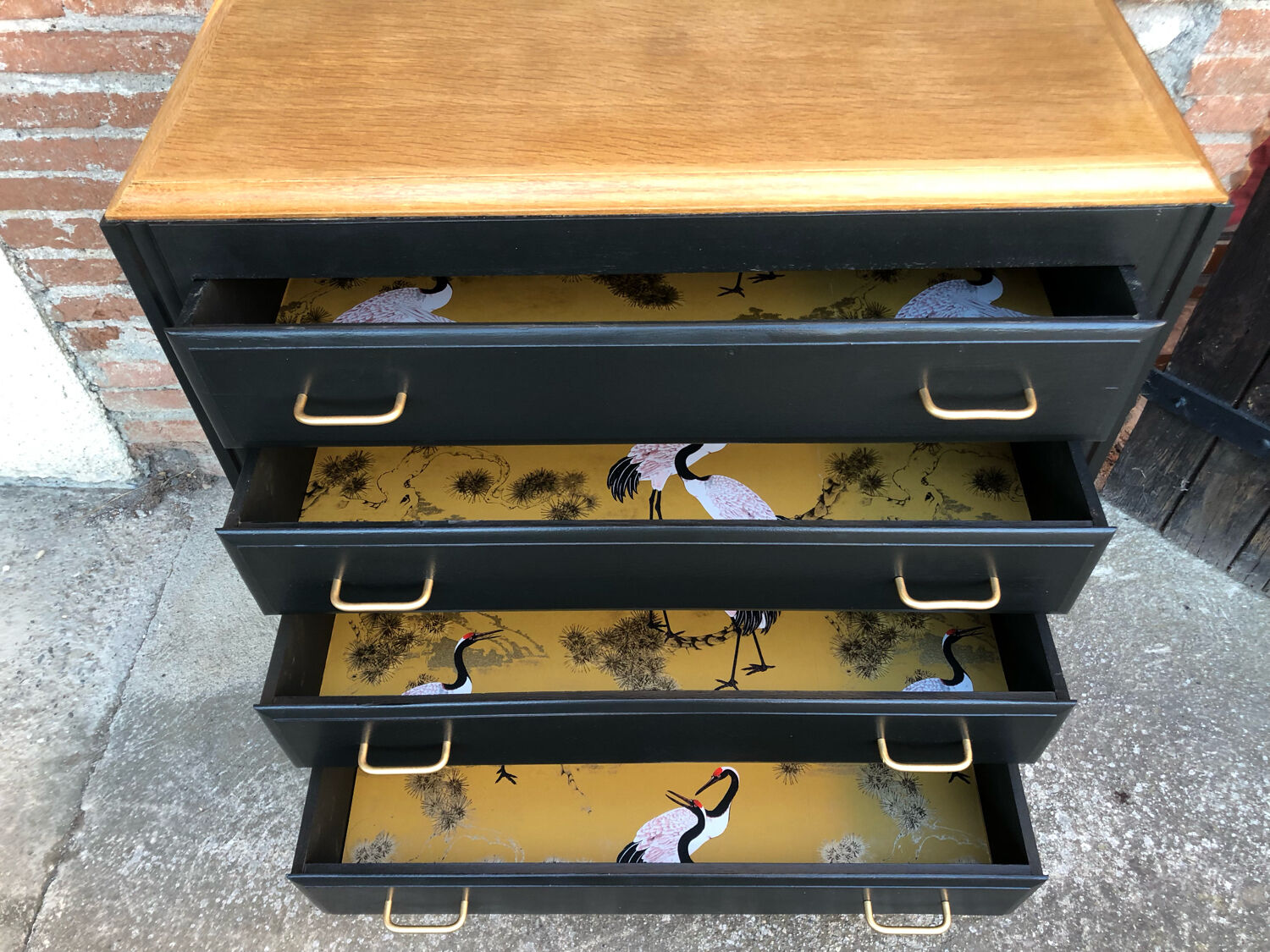 Vintage chest of drawers