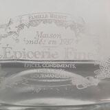 Transparent spices pot