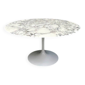 Aresbescato marble dining table by Eero Saarinen for Knoll