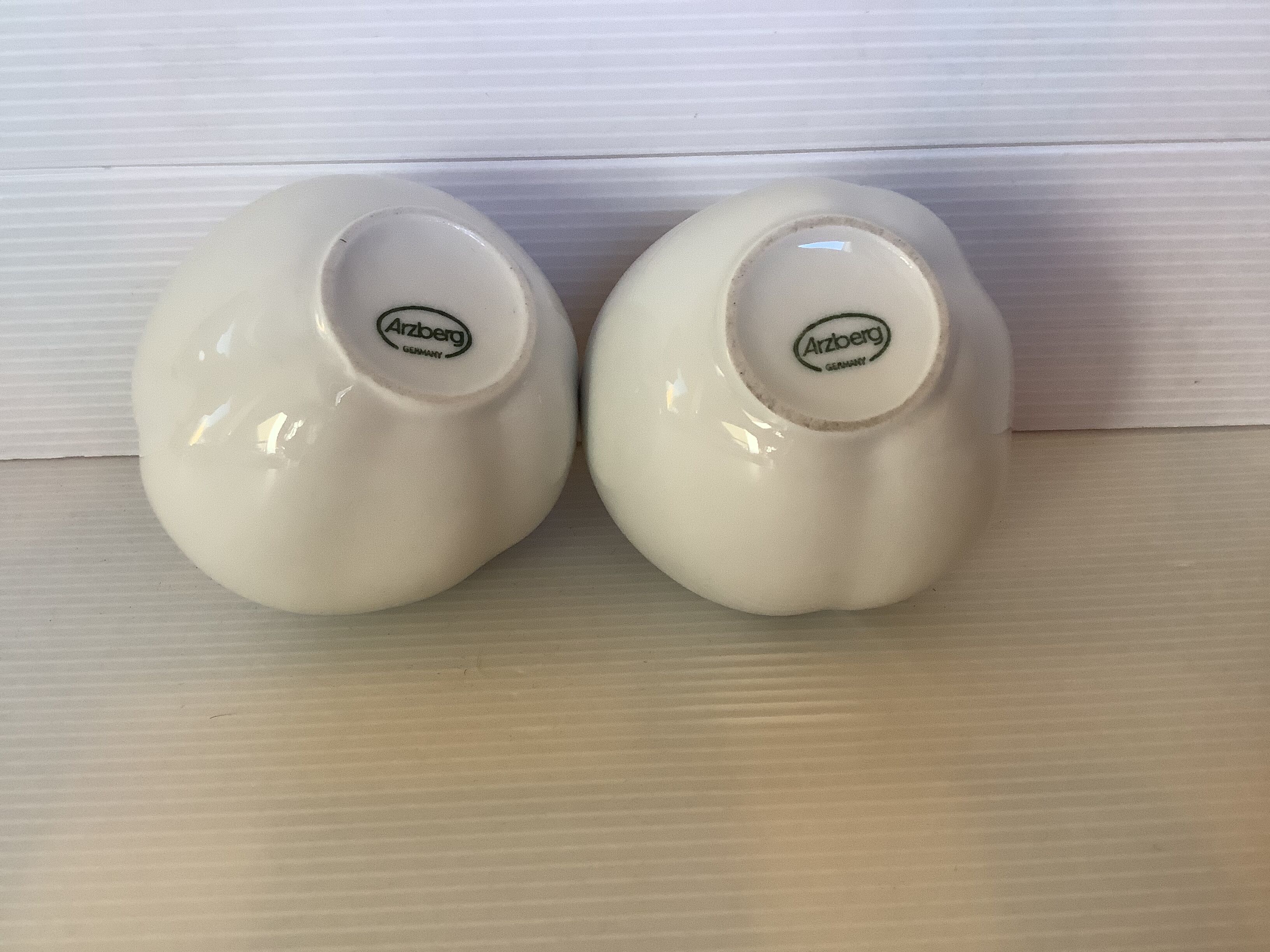 Pair of vases arzberg design weib entwurf werner