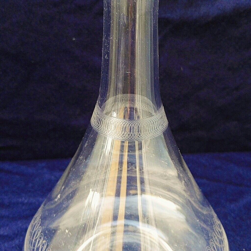 Carafe en cristal frise entrelacs vintage