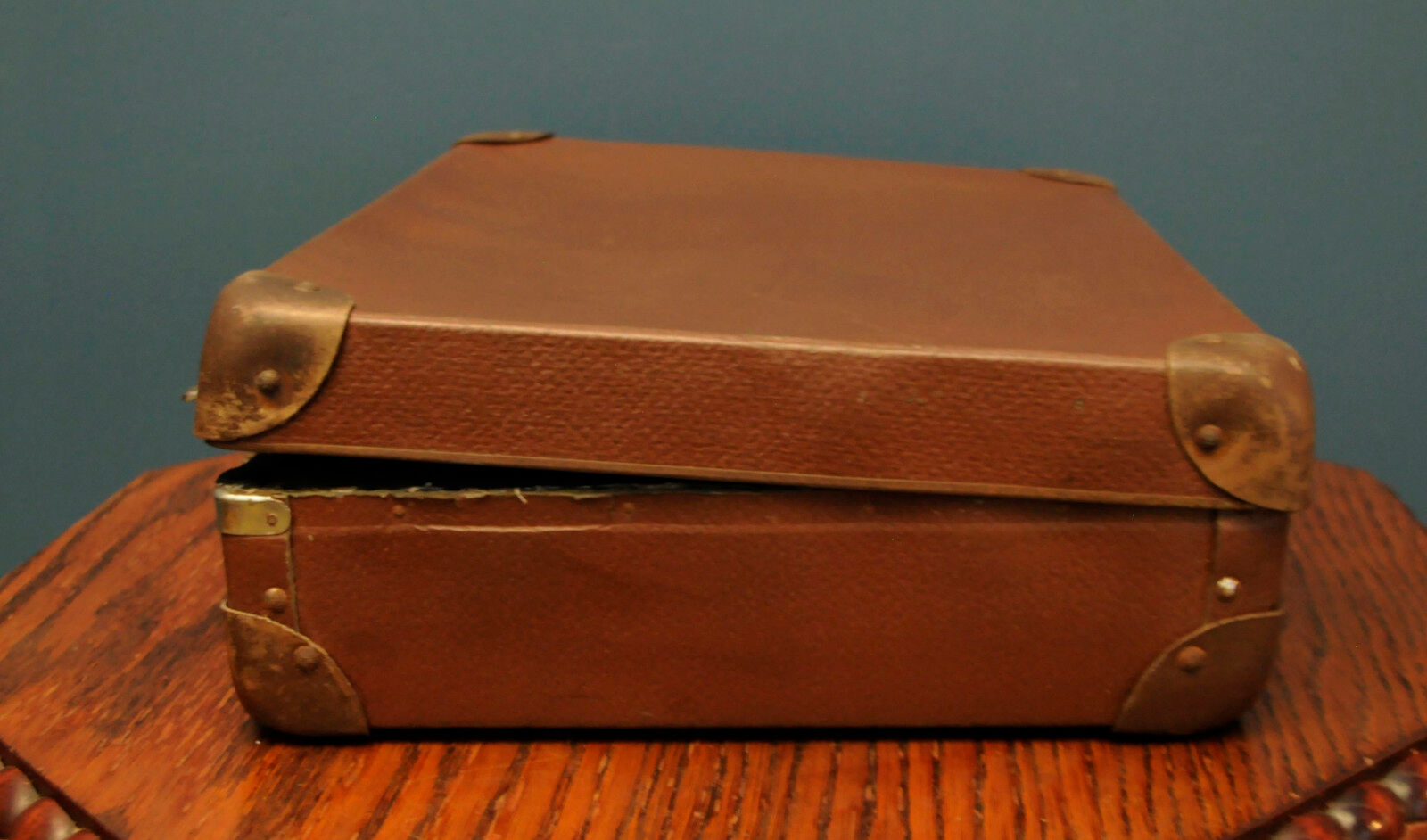 Retro suitcase 60s 70s vintage