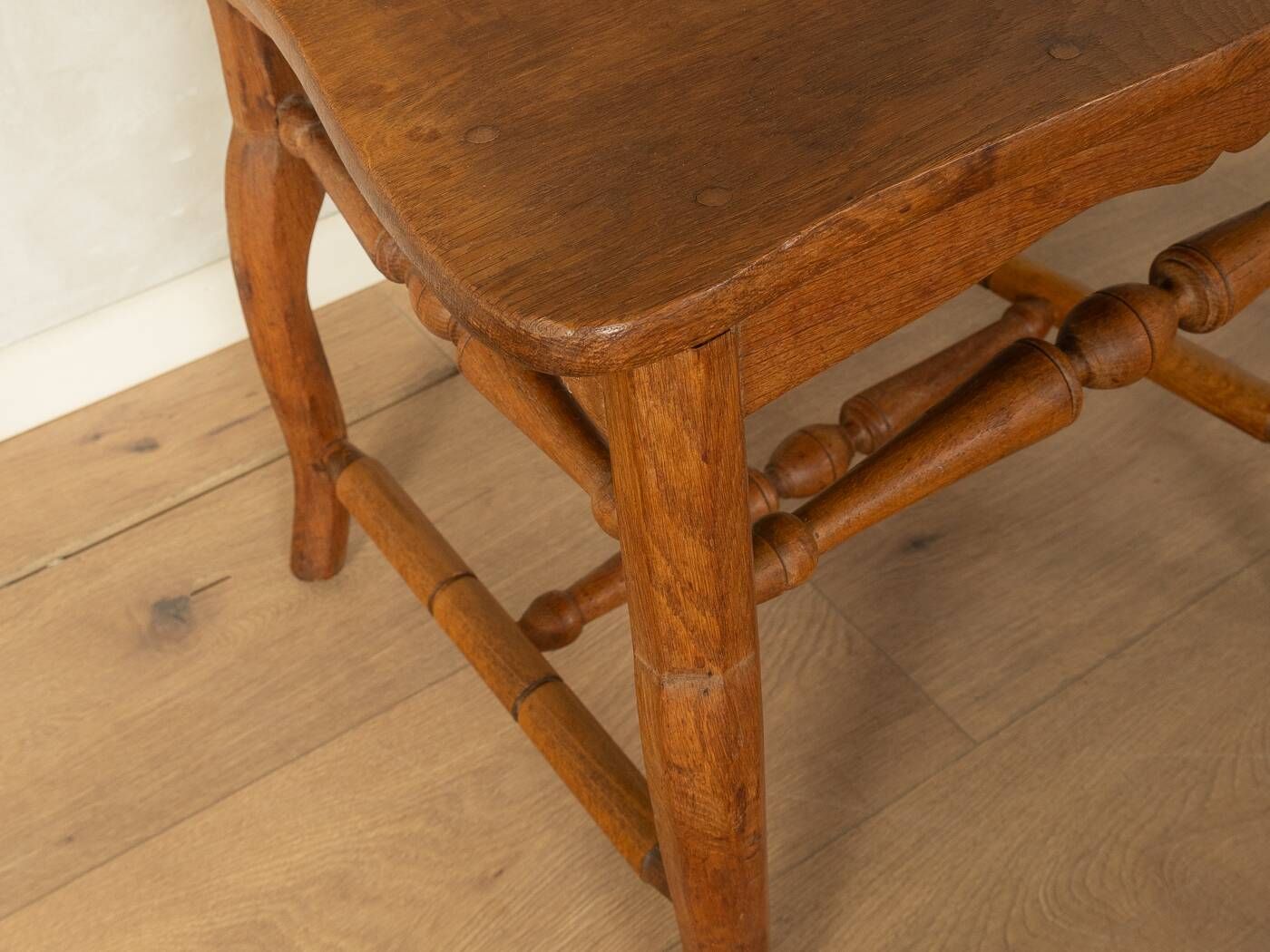 Ensemble de sièges antiques