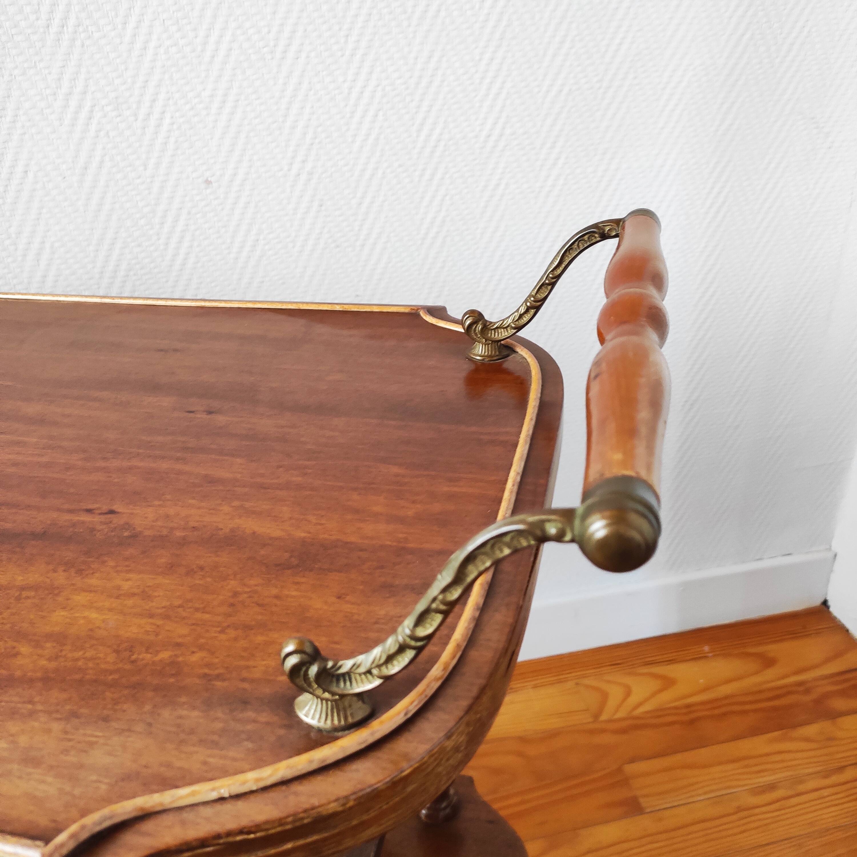 Trolley on wheels service trolley