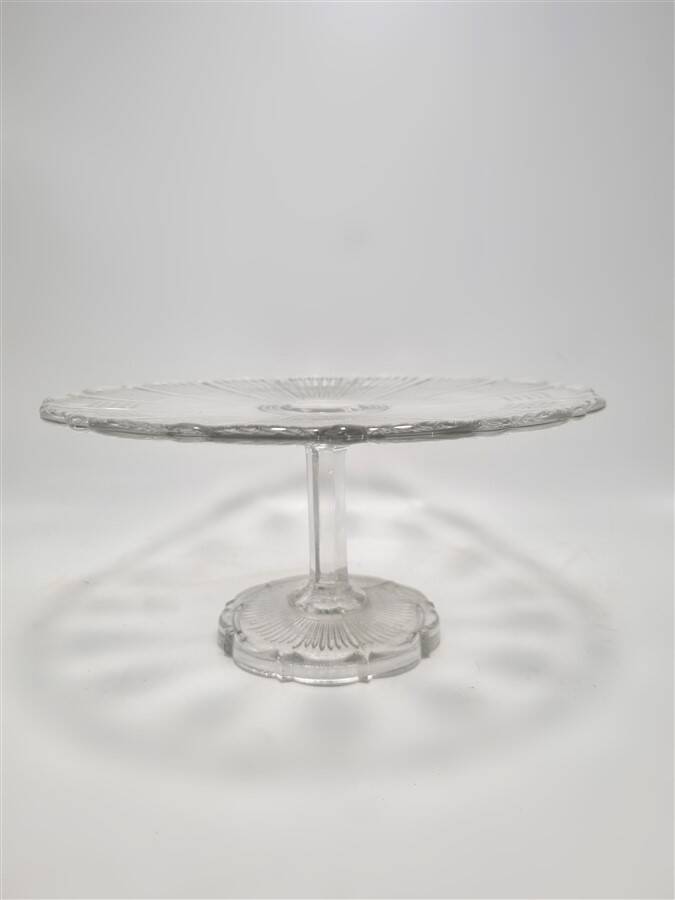 Plat piédouche