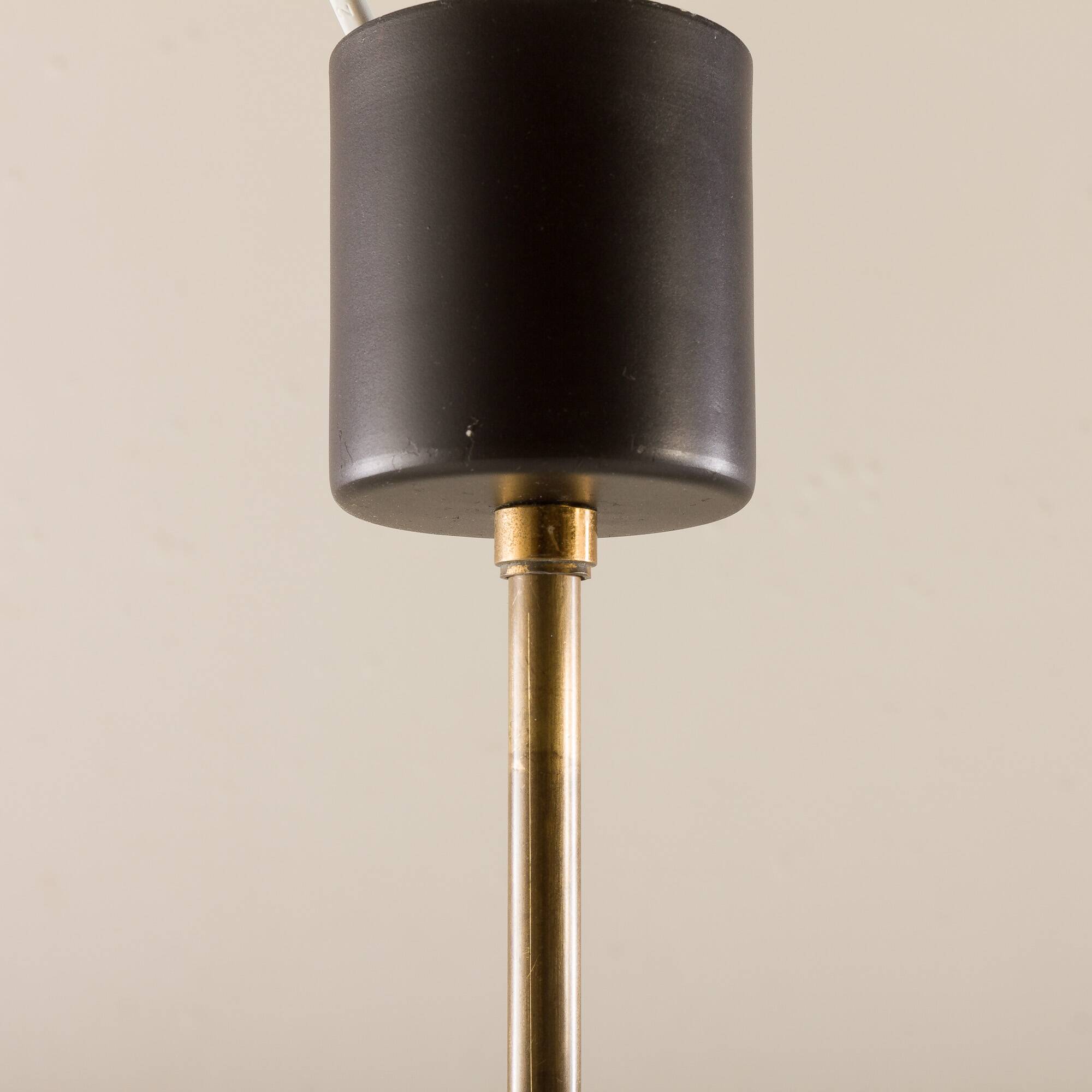 Italian mid-century chandelier in brass and teak, 1960s