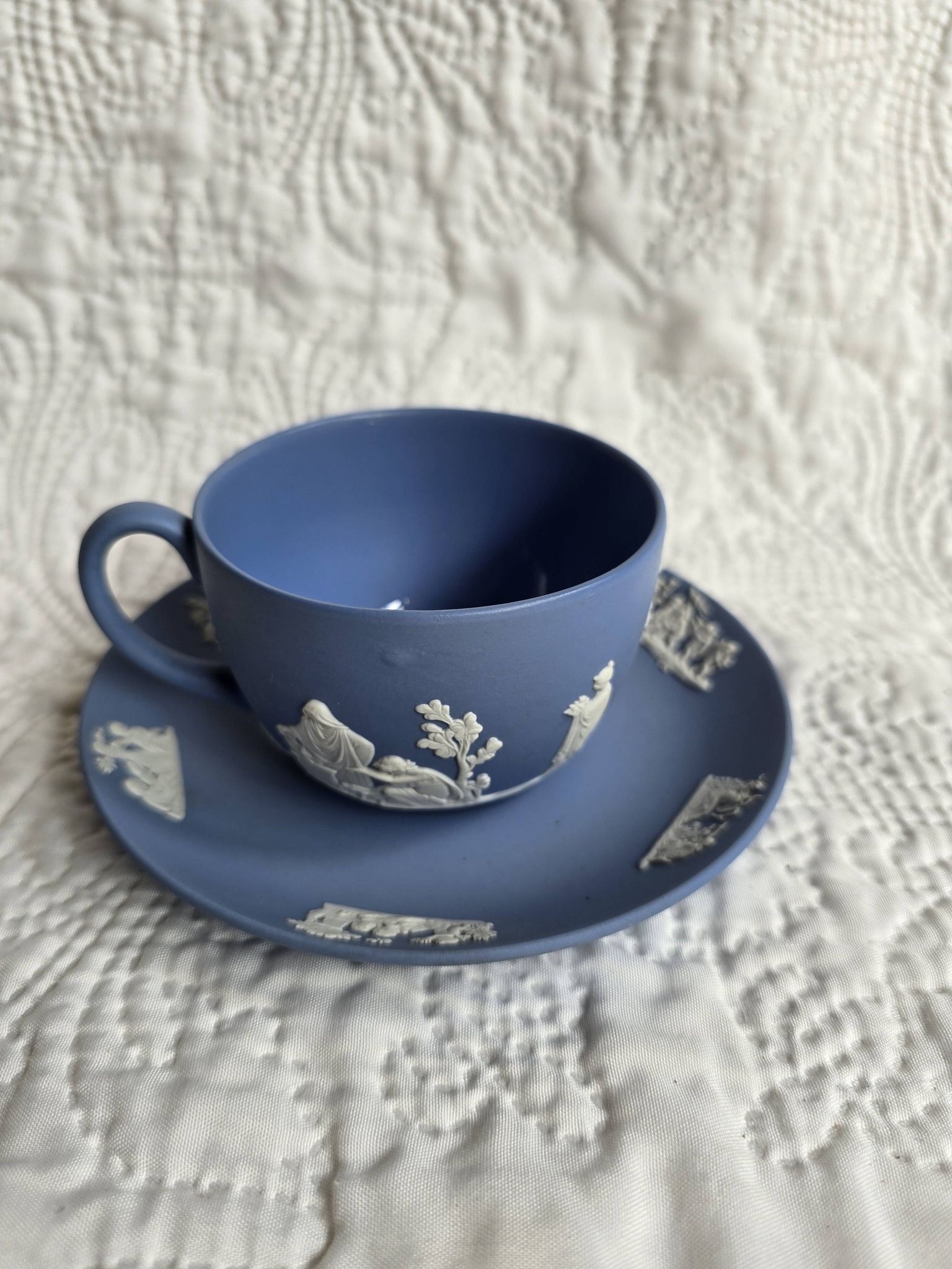 Service thé Wedgwood en biscuit bleu et blanc