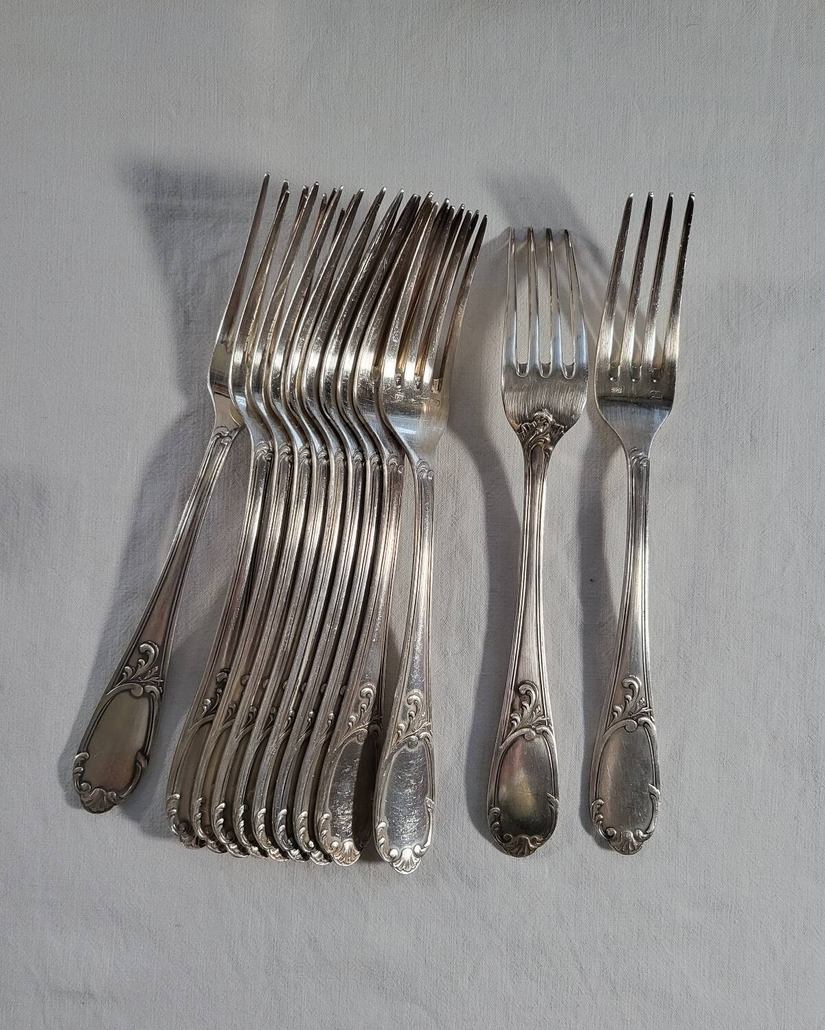 12 SOH Silver Metal Table Forks