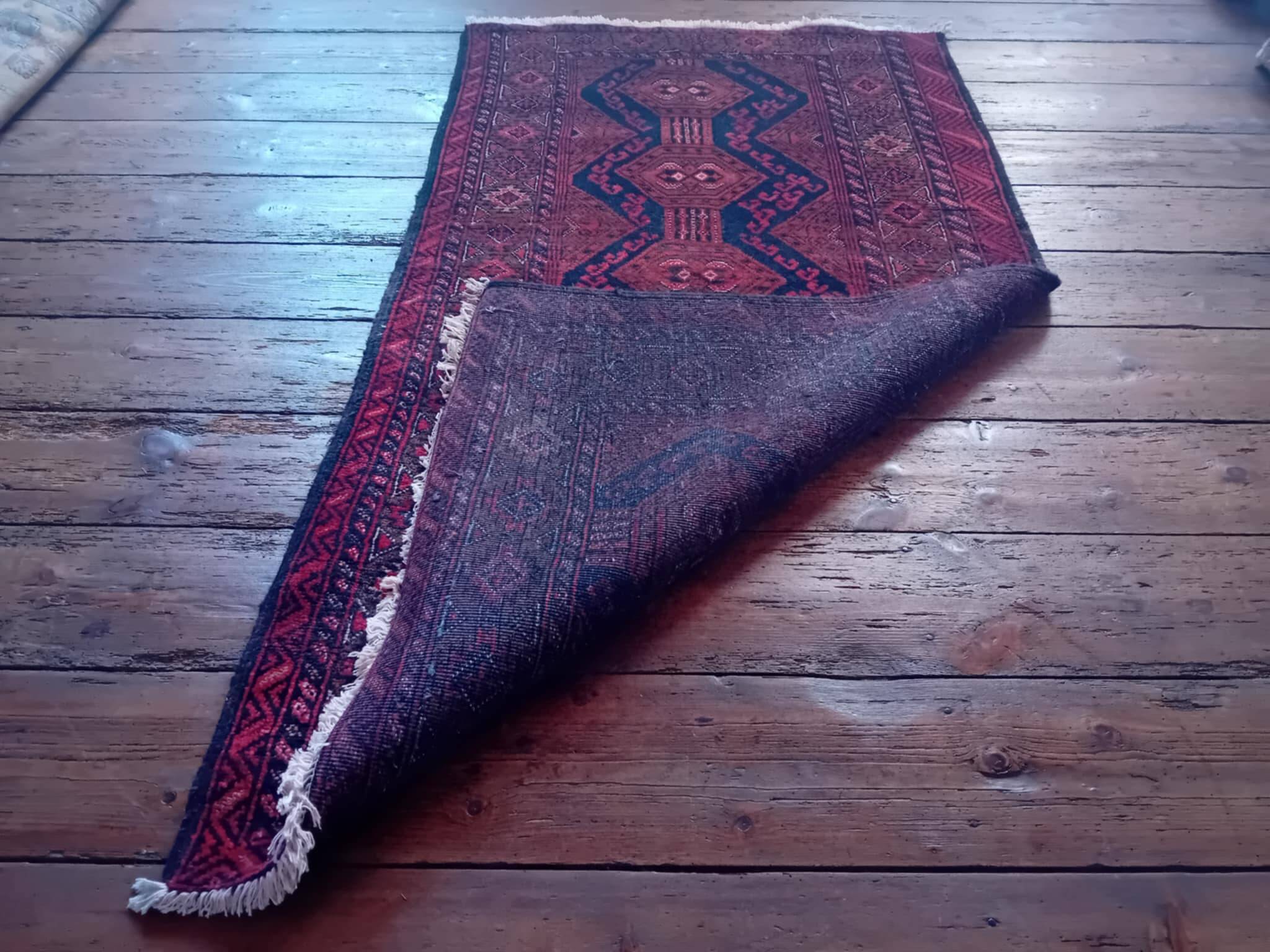 Handmade Persian Beluch rug 180x100cm