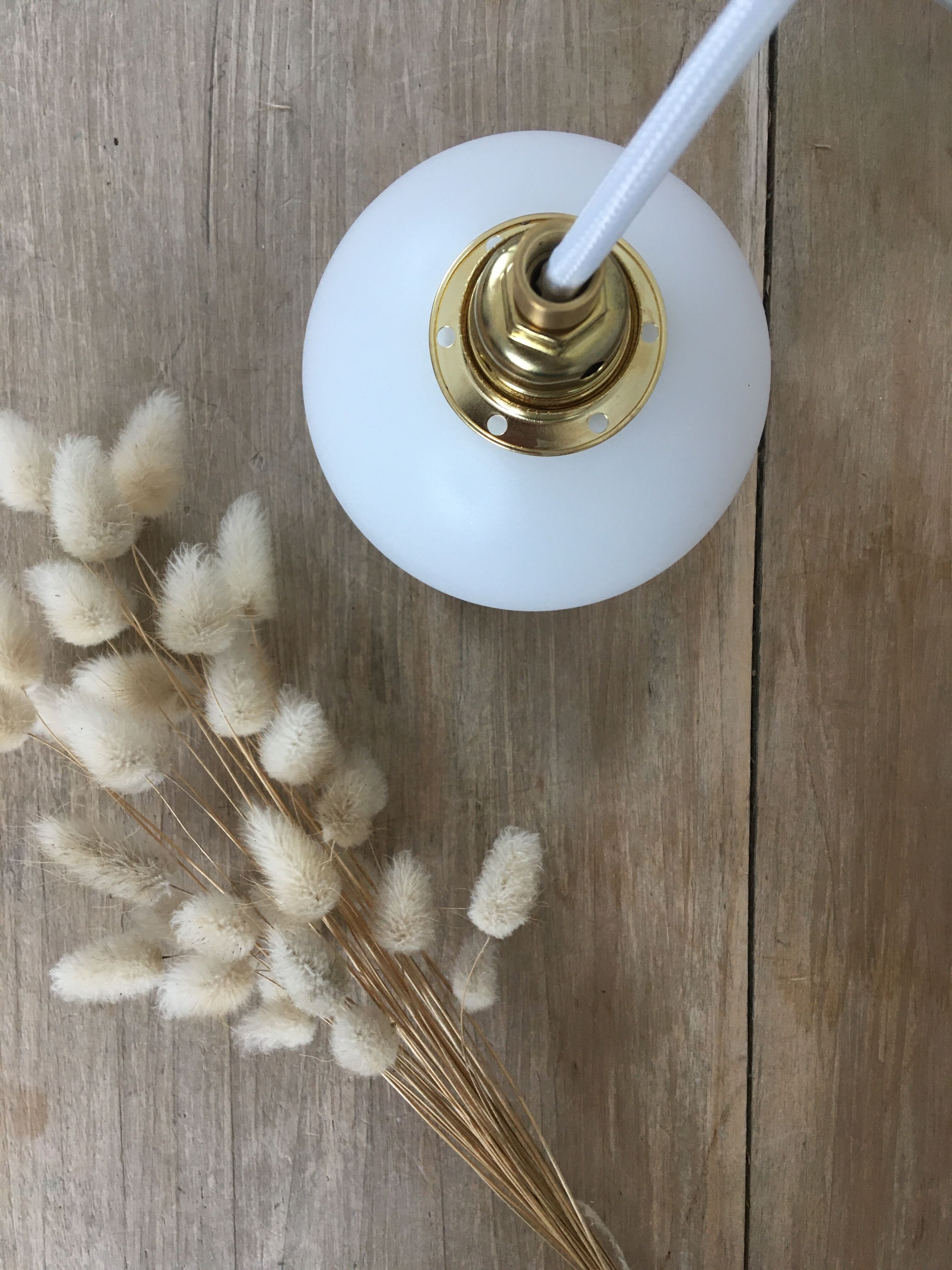 Vintage opaline white thread walking lamp