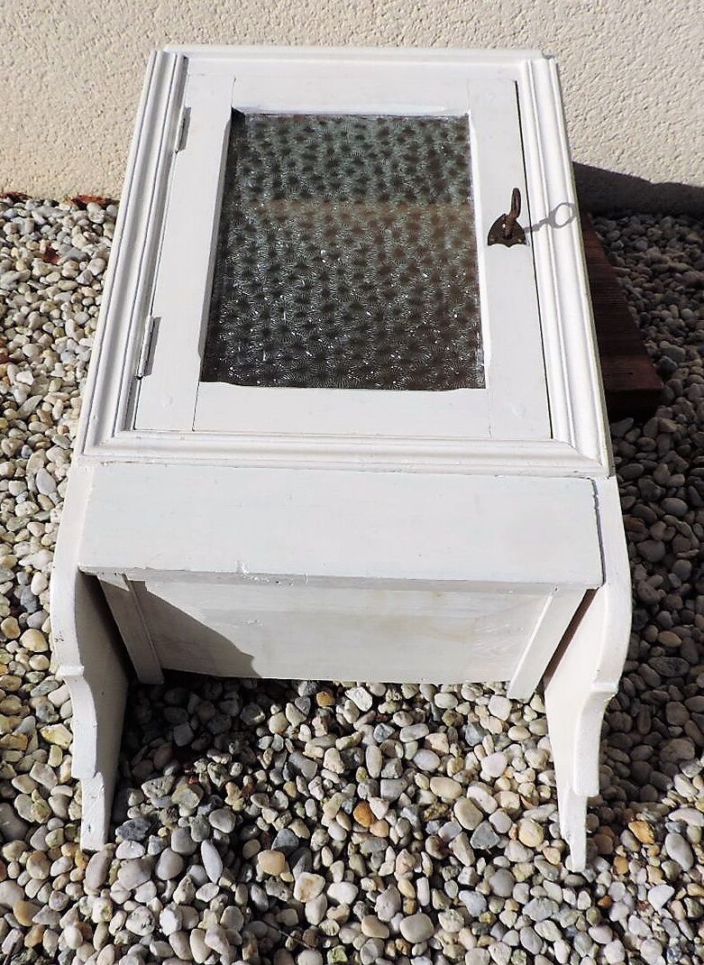 Medicine cabinet 1920/30