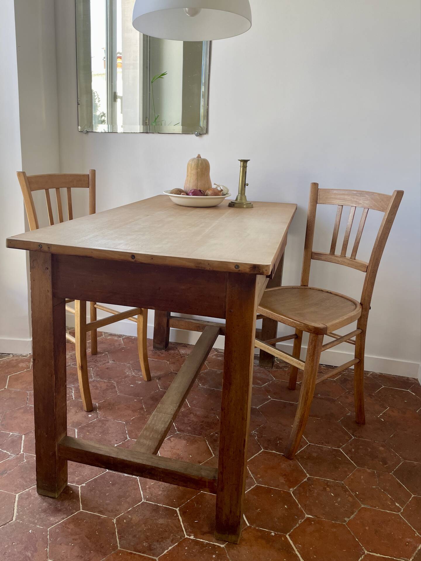 Small antique farmhouse table in wood – 120 cm